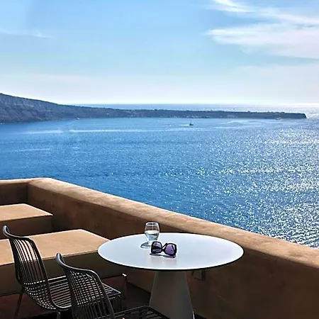 Old Castle 4* Oia (Santorini)