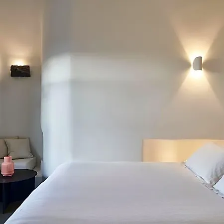 Old Castle Hotel Oia